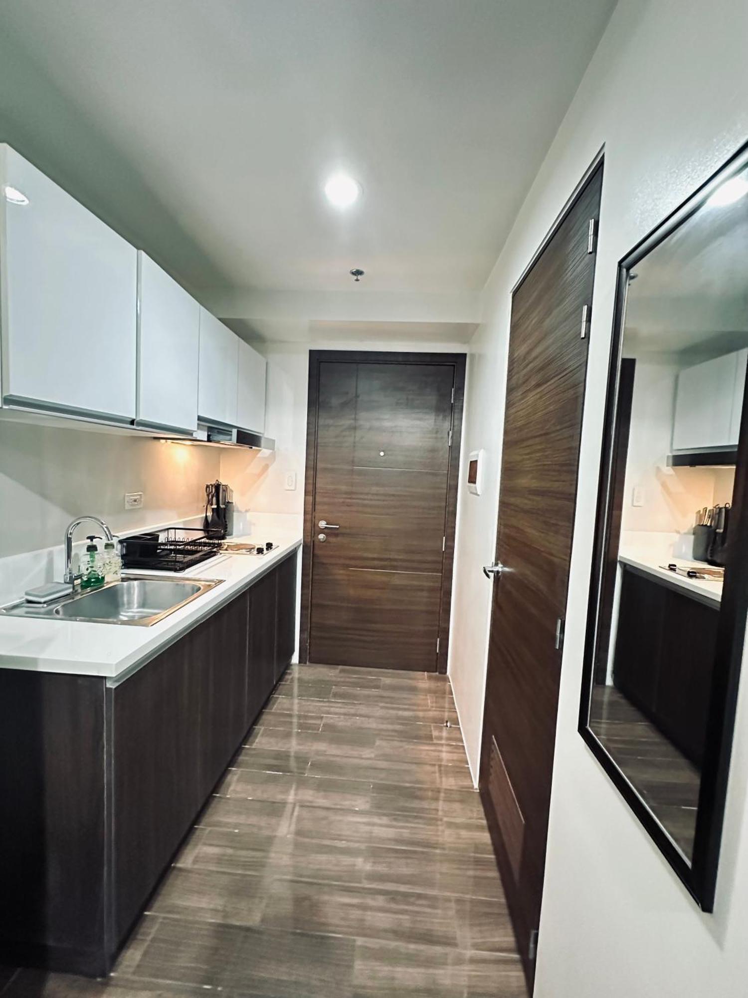 Heart Of Makati, Fully Furnished Condo, Cbd Central Location Makati City Ngoại thất bức ảnh