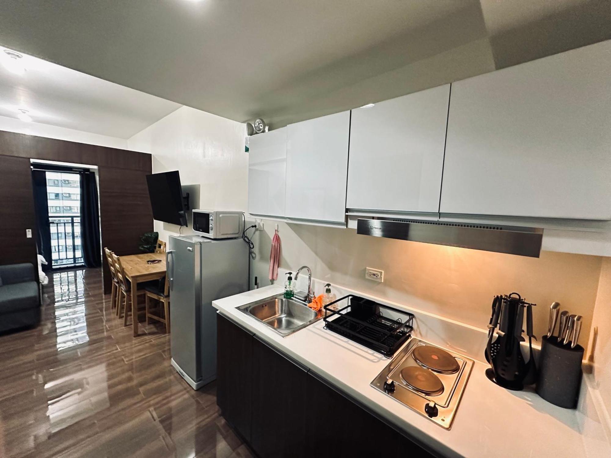Heart Of Makati, Fully Furnished Condo, Cbd Central Location Makati City Ngoại thất bức ảnh